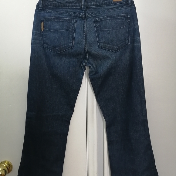 Paige Jeans with a slight flair - Picture 2 of 8